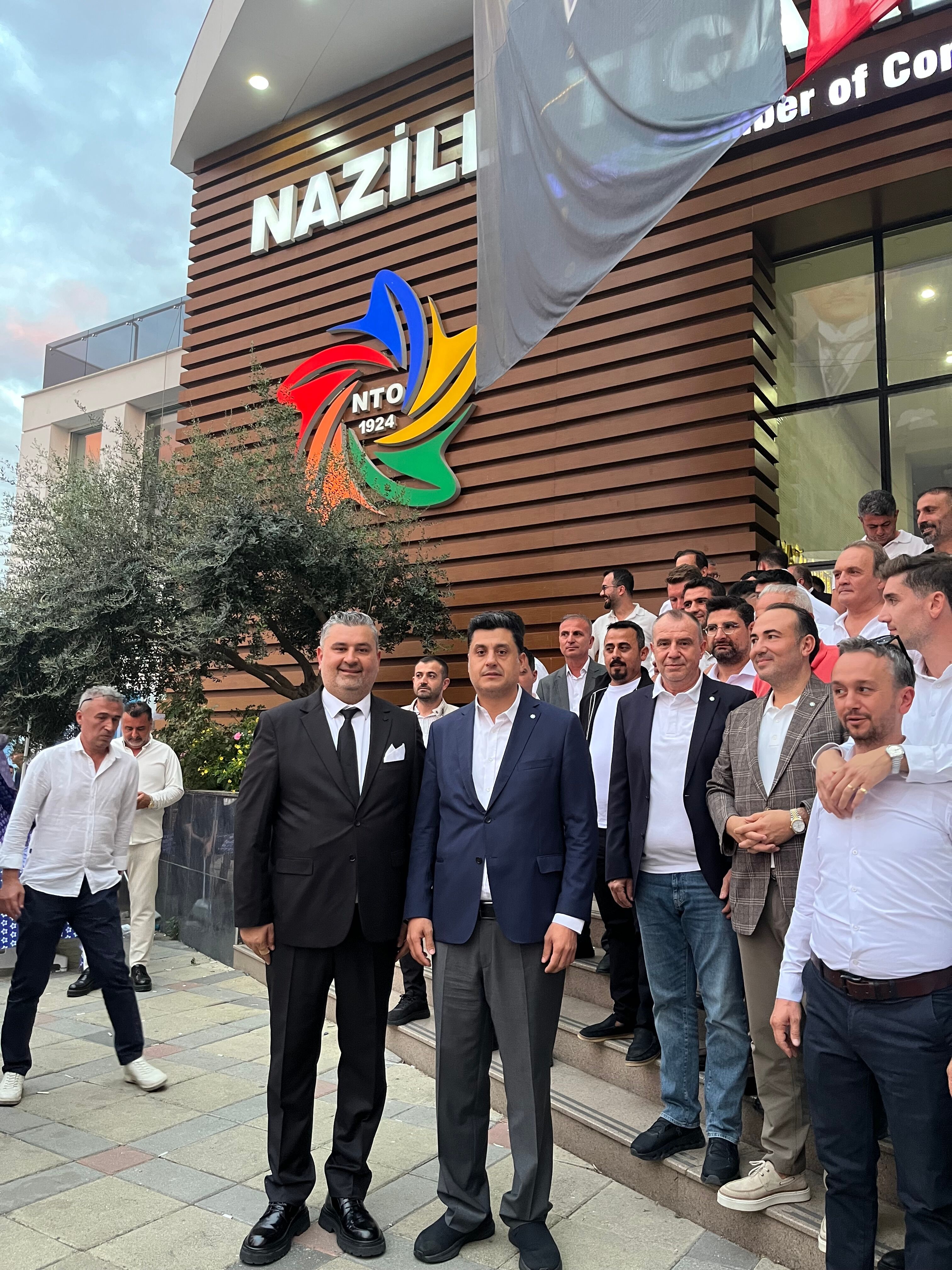 Gokhan Marastan Ozen Akgune Tebrik Ziyareti 697246 B7Bf98 (1)