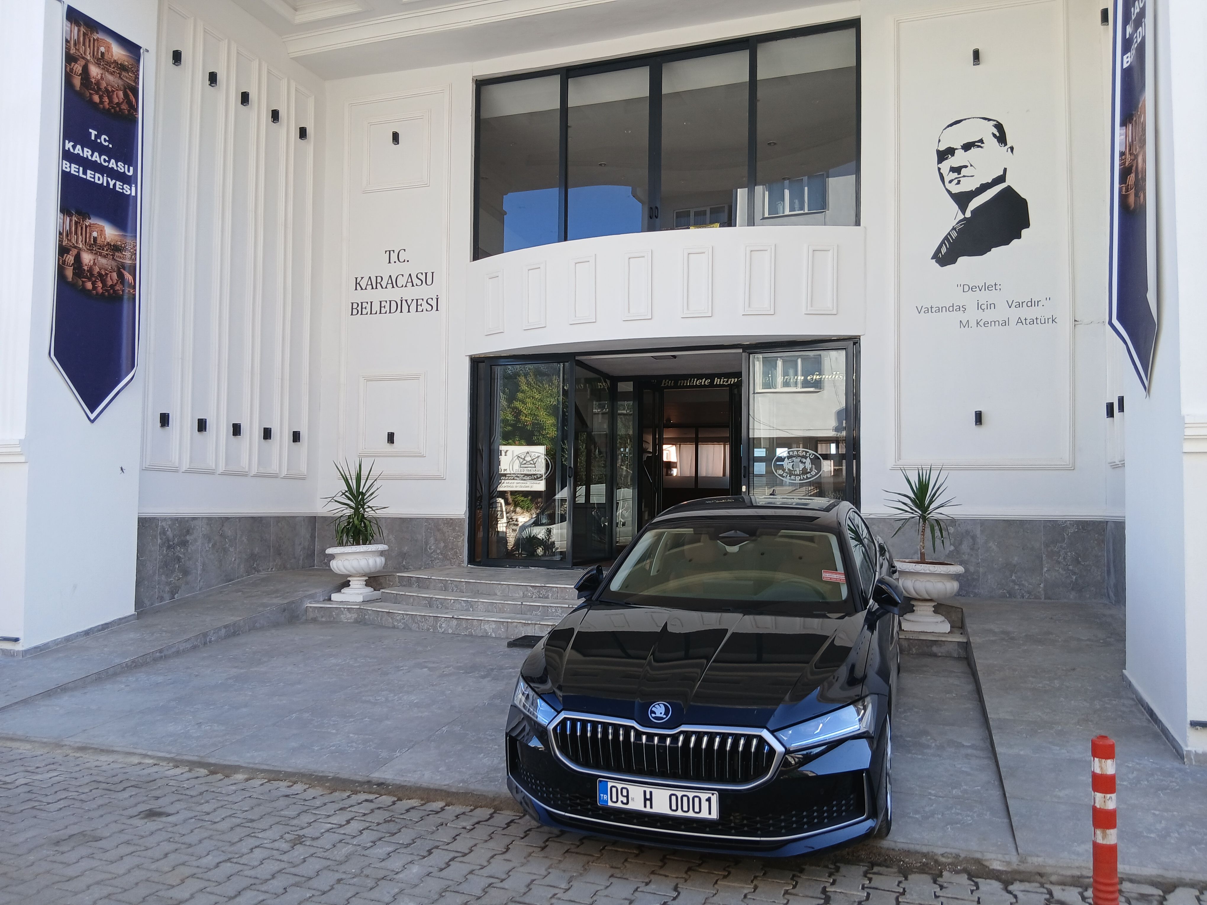 Karacasu Belediyesinin Makam Aracinda Plaka Degisikligi Siya 701447 1Ec882