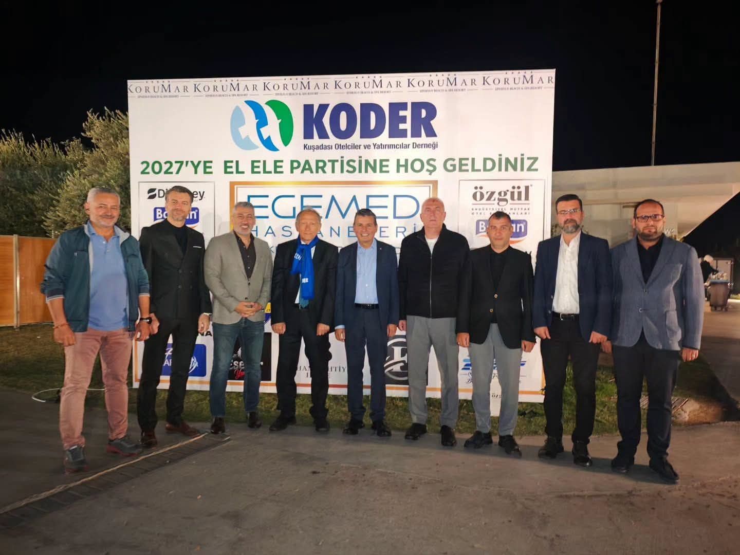 Koder 2027Ye El Ele Balosunda Bulustu 700265 Cd07Bf