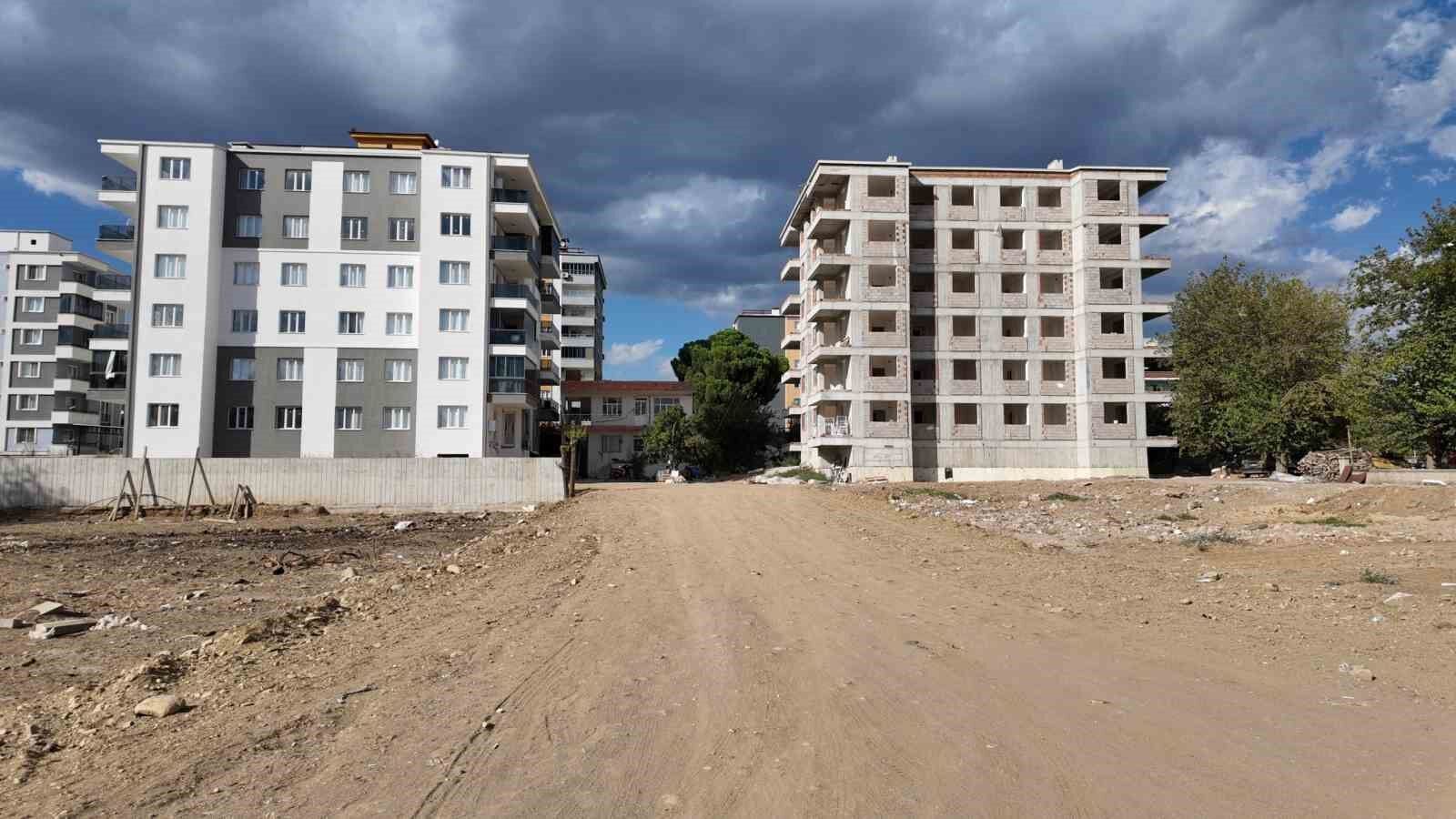 Metruk Bina Yikildi Trafik Rahatlayacak 1791192003348 977397