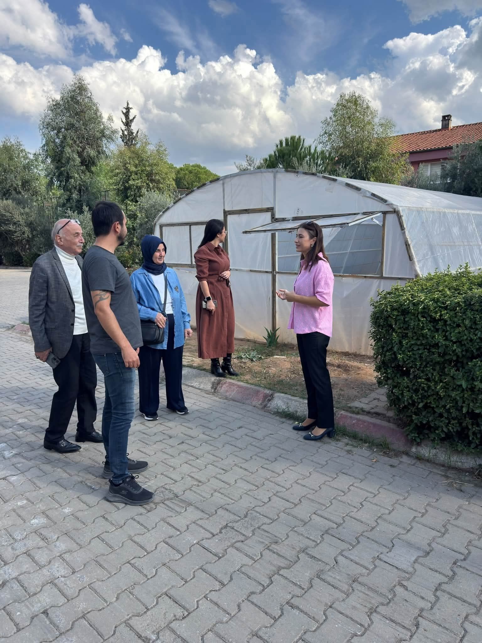 Mhp Efeler Kacepten Anlamli Ziyaret 699313 41394D