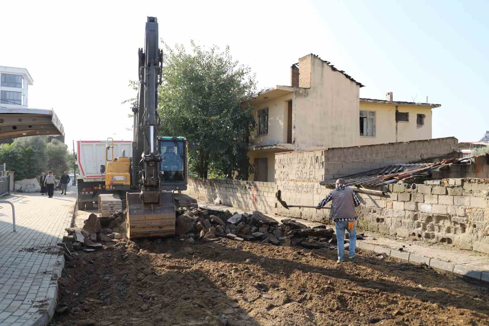 Nazilli Belediyesi Nden I Stiklal Mahallesi Nde Yol Calismasi 1793428800819 576377
