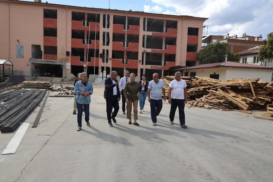 Nazilli’de iki okulda deprem güçlendirmesi sürüyor