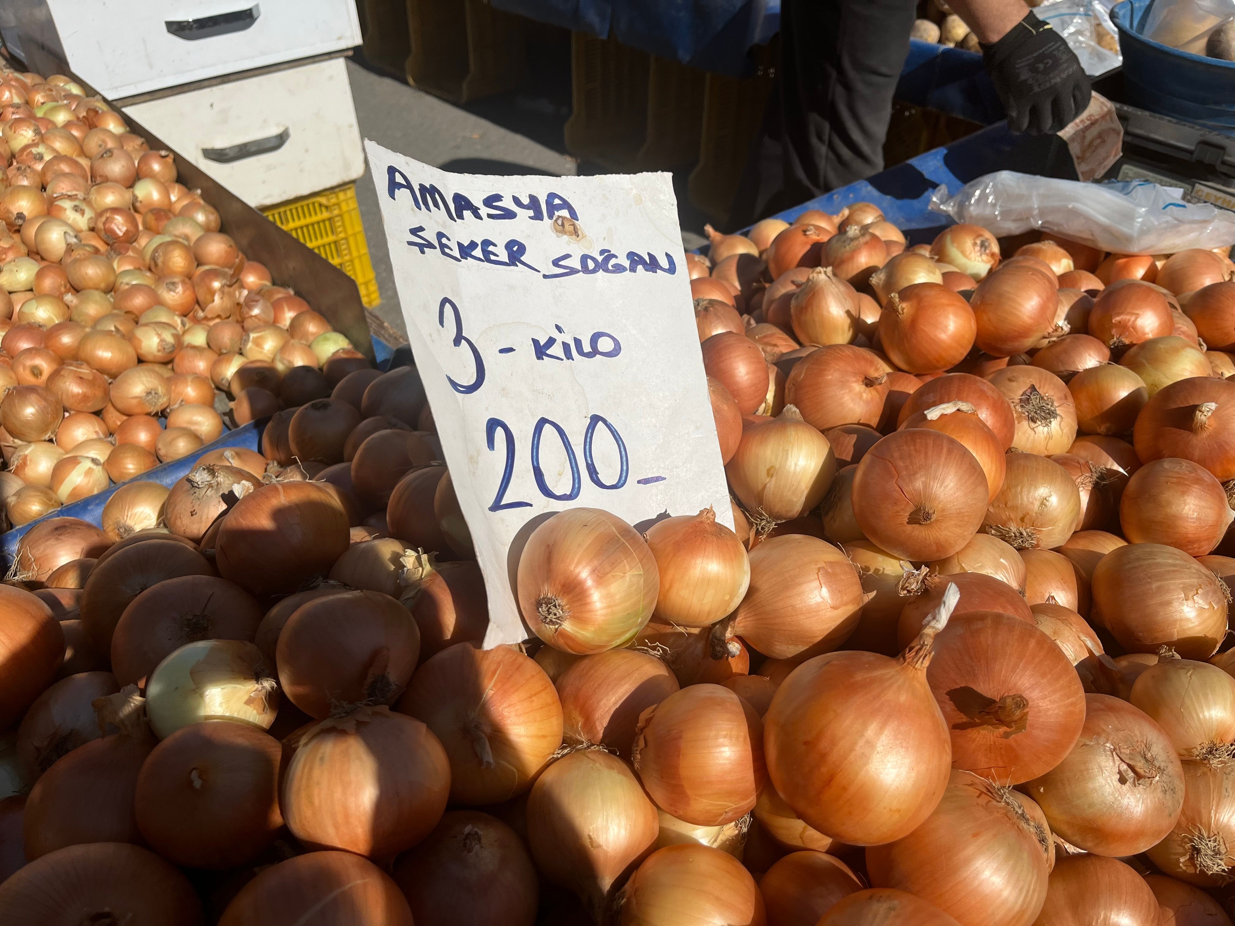 Nazilli Sali Pazarinin Sampiyonu Patates Ve Sogan Oldu 701064 837684