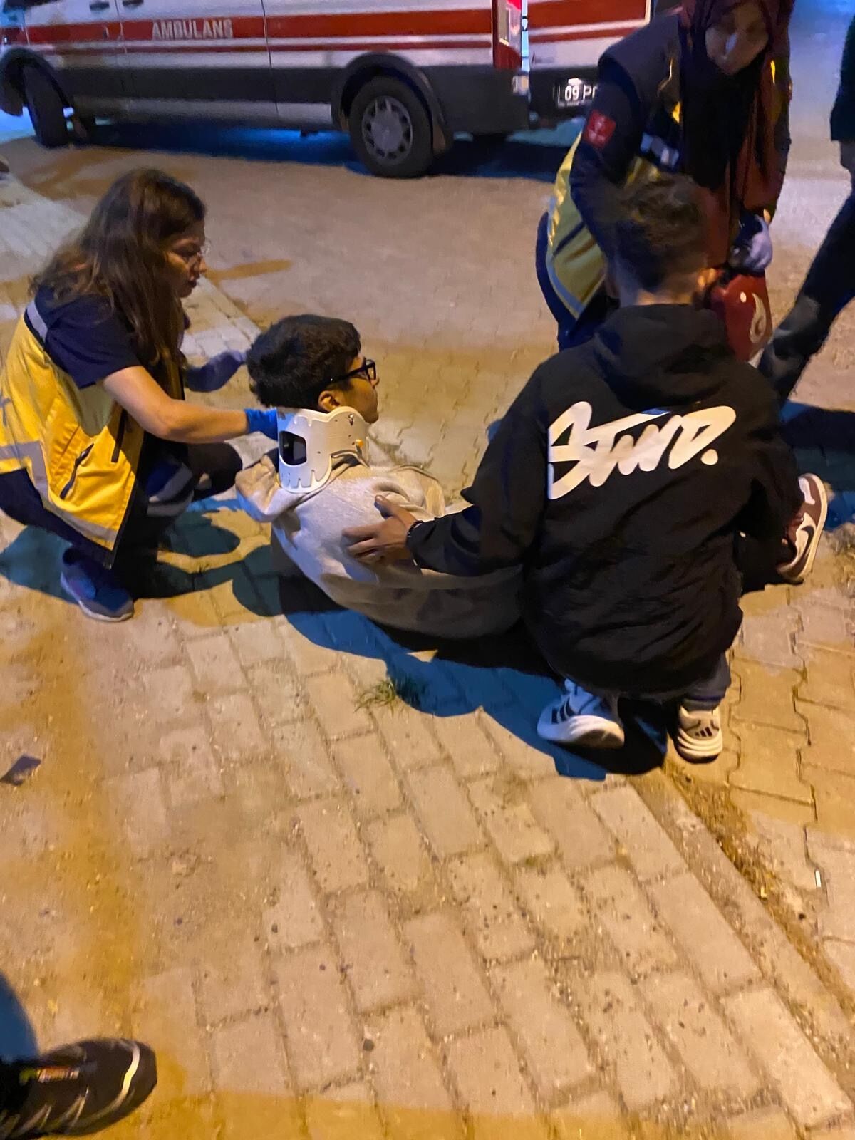 Nazillide Motosiklet Ile Otomobil Carpisti 2 Kardes Yaraland 698757 D59702