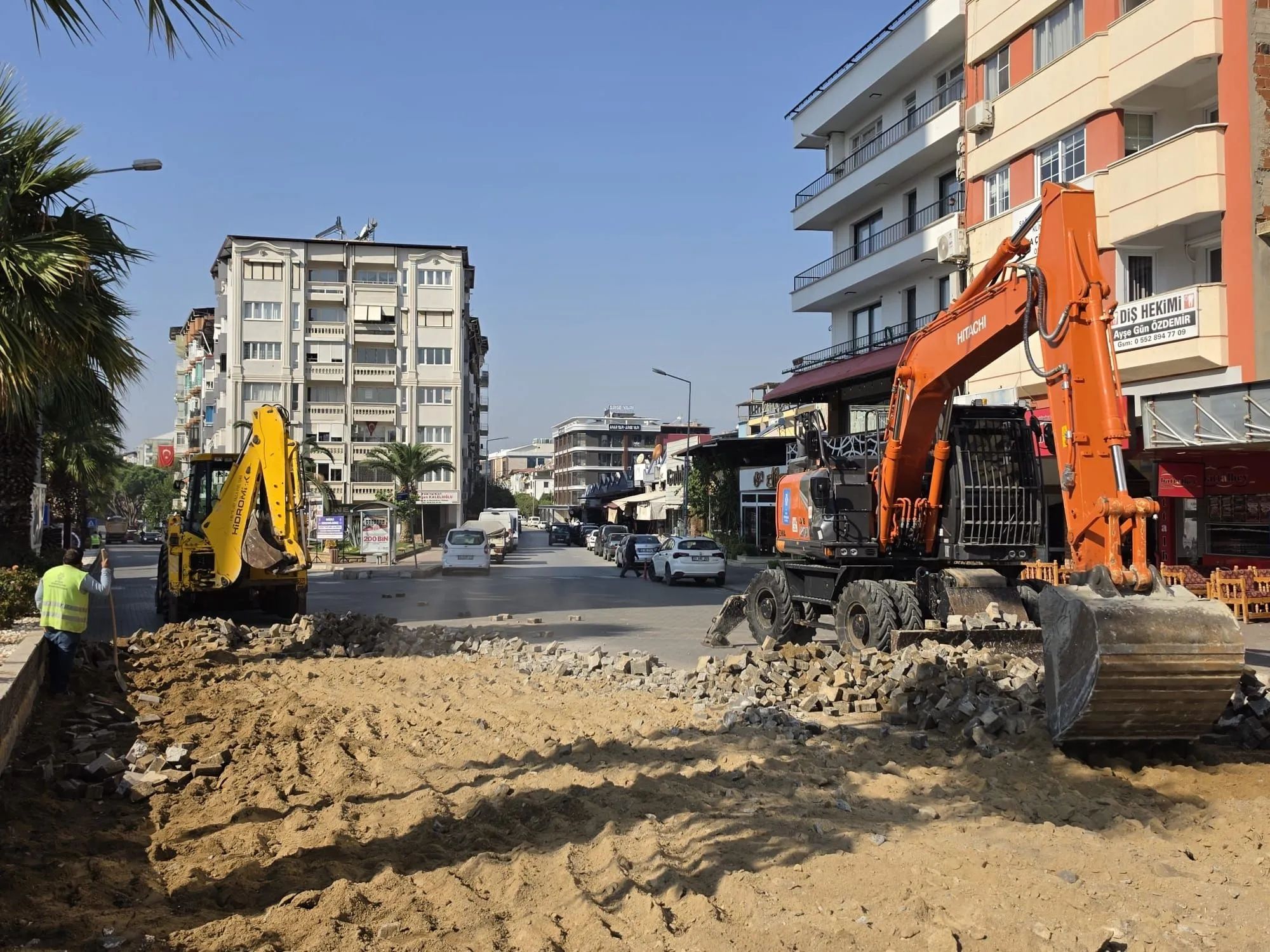 Ordu Caddesi Trafige Kapatildi Nazillide Yollar Yenileniyor 701871 1E312E