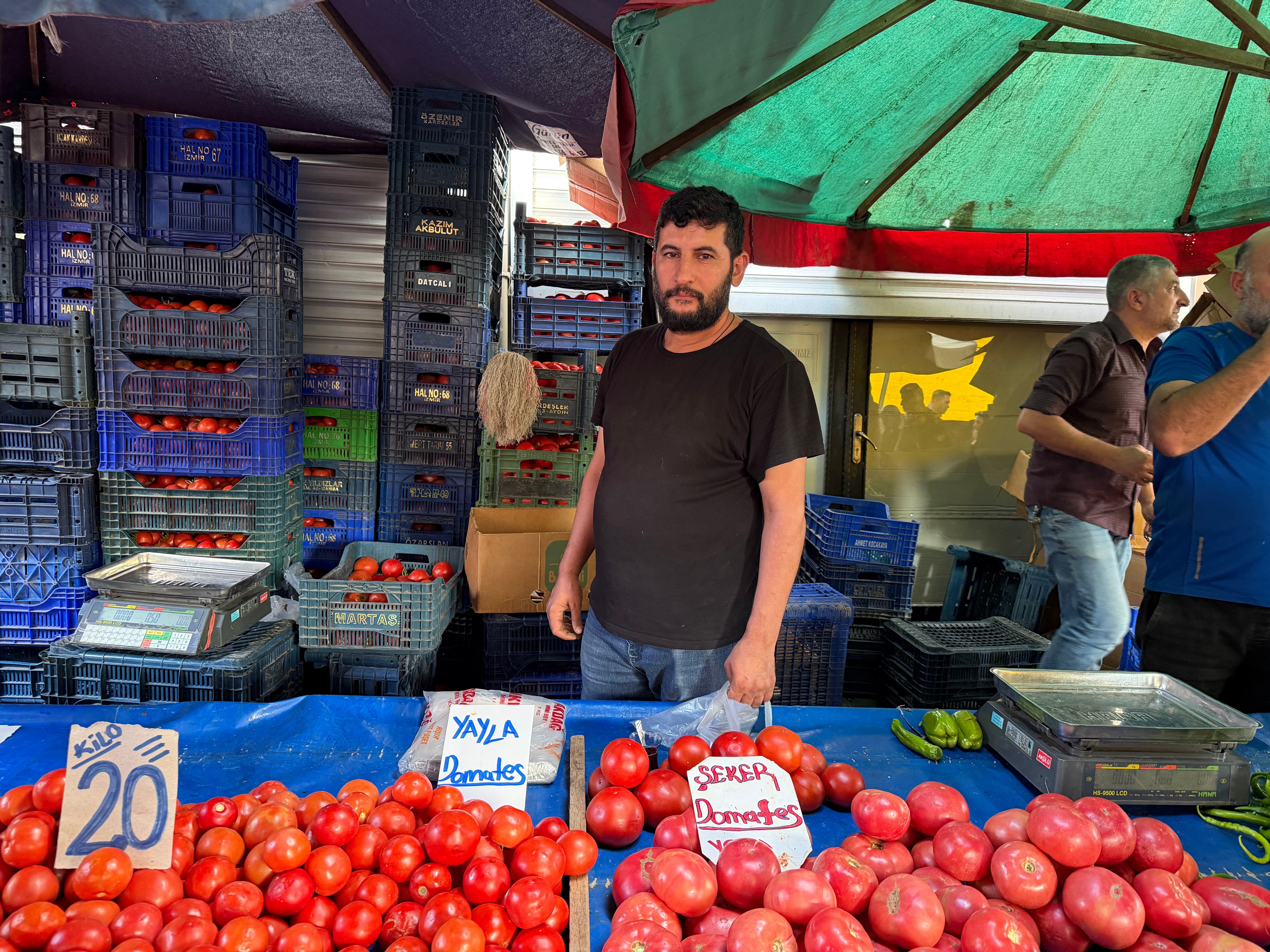 Pazarci Esnafindan Efeler Belediyesine Cagri Biz Vergimizi V 697533 0Fb0Fe