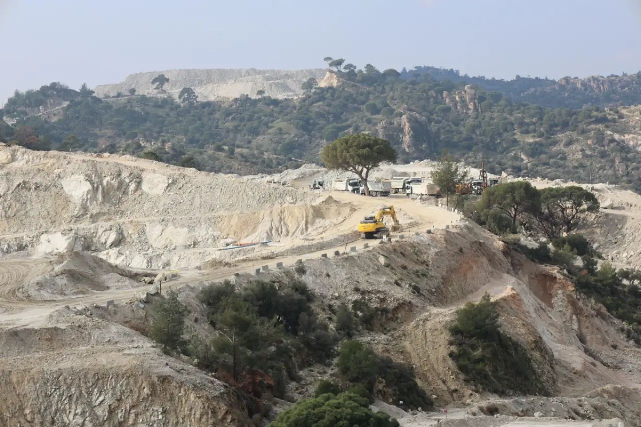 Sokekusadasi Hattinda Iptal Edilen Cede Revize 701691 37A5C5