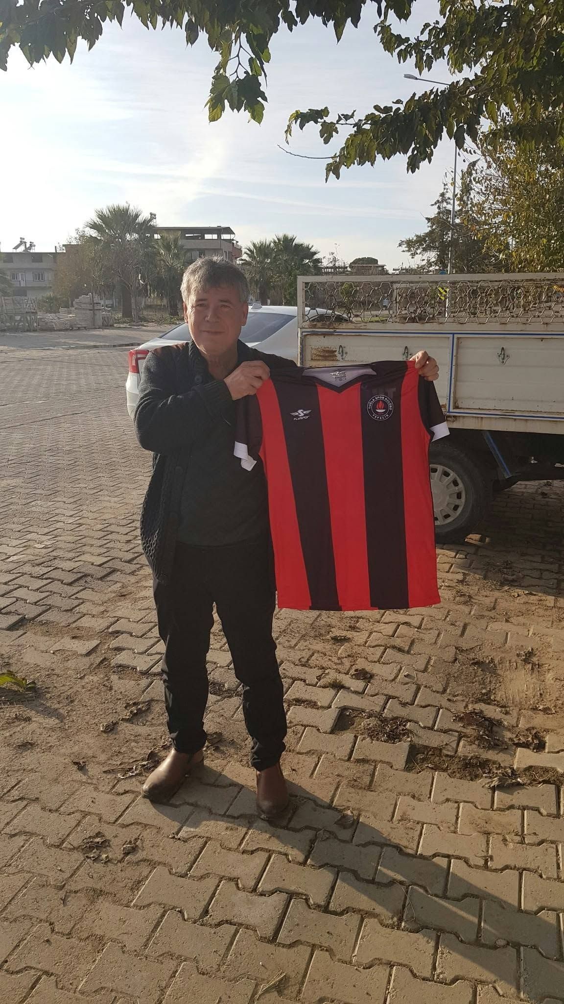 Tepecik Tuglasporun Aci Gunu Emektar Isim Hayata Tutunamadi 702069 2D5Efb