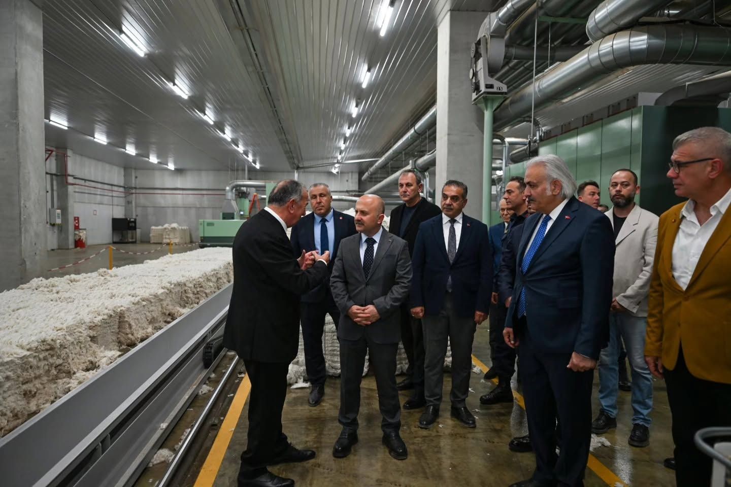 Vali Varol Aydinin Tarimsal Zenginligine Sahip Cikiyor 701267 4C1C33-1