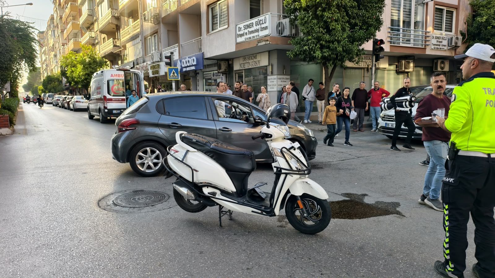 Nazilli’de otomobil ile motosiklet çarpıştı :1 yaralı