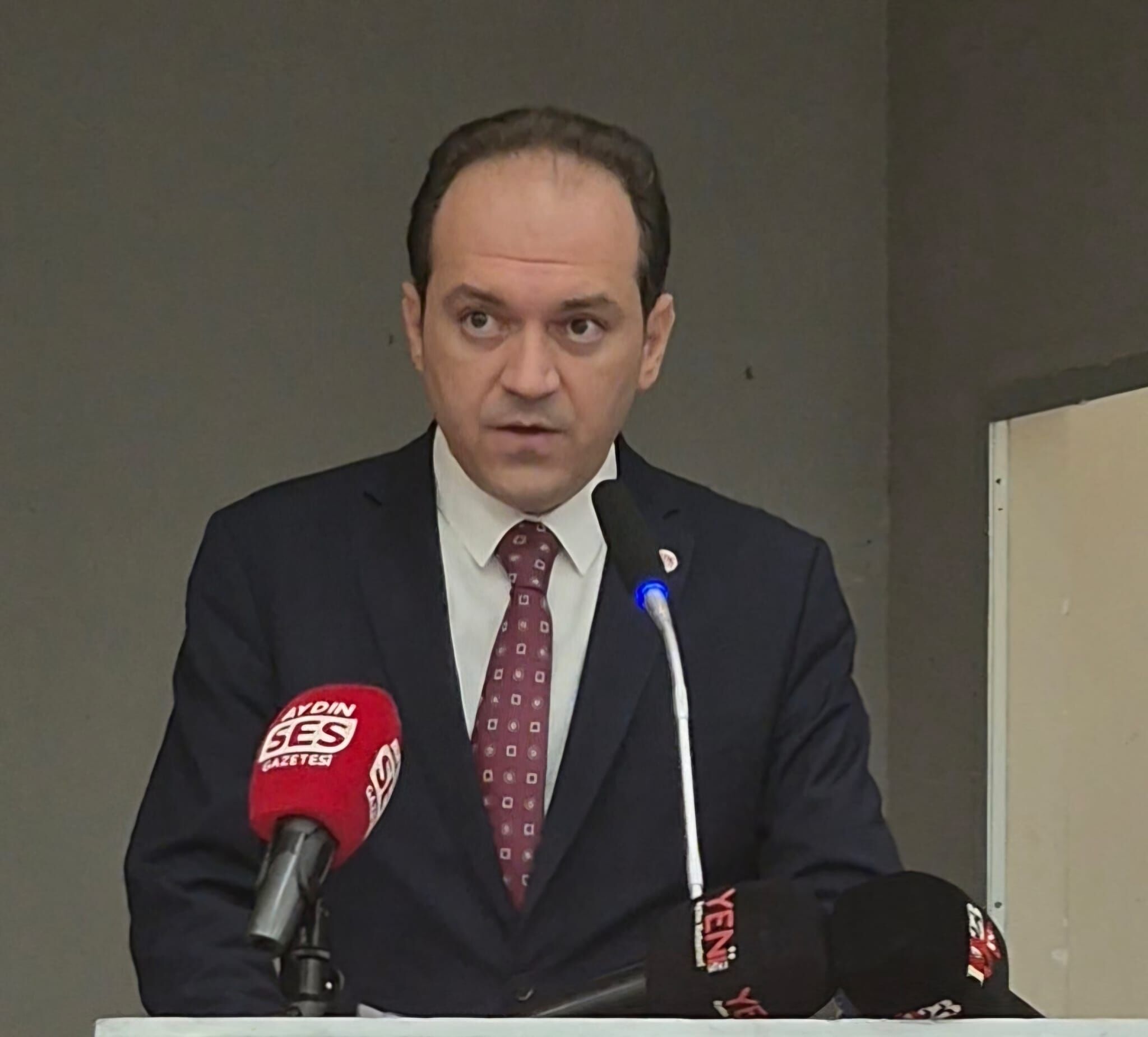 Yeni Parti Efelerde Yonetim Belli Oldu 697451 144C50