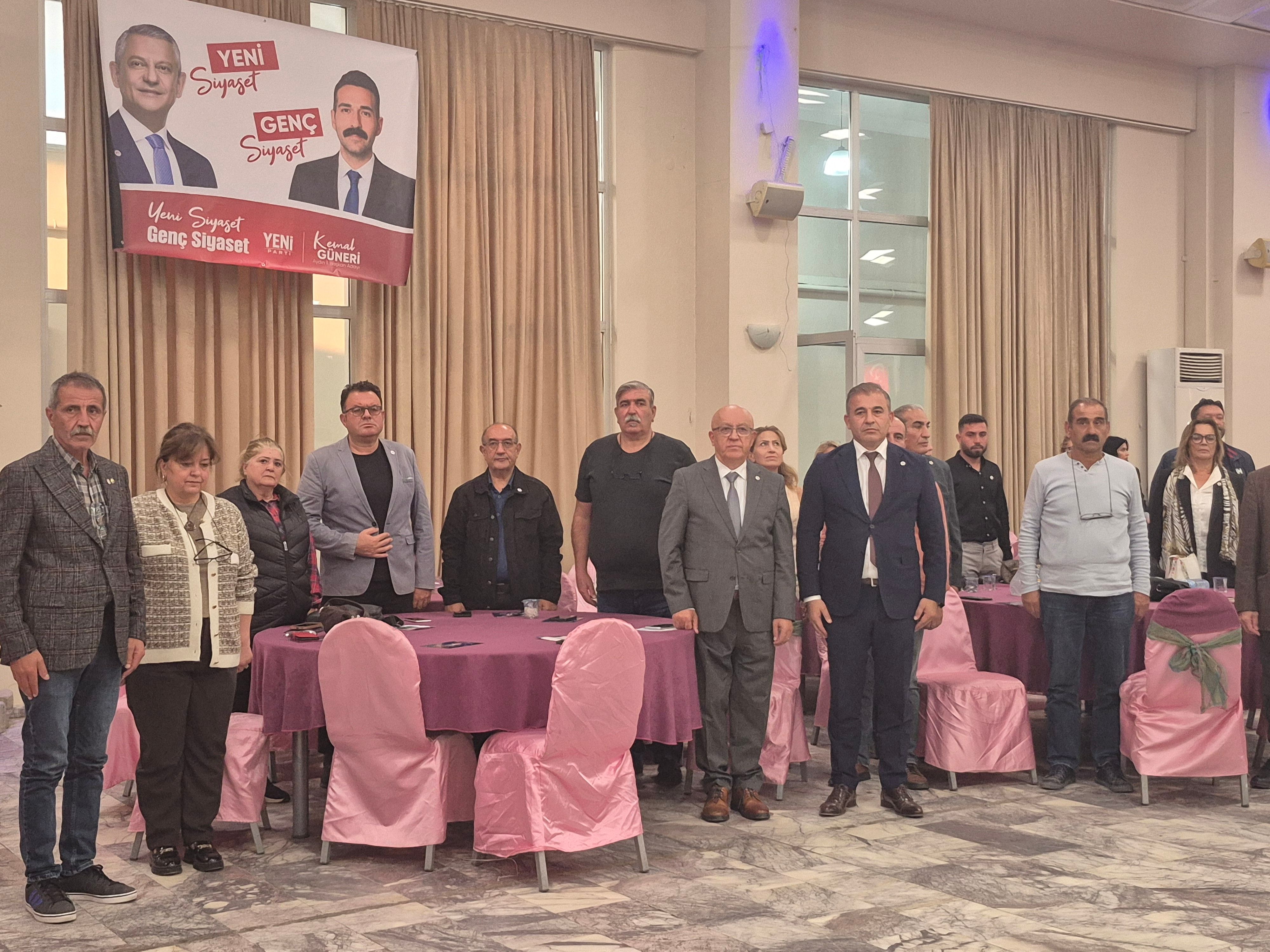 Yeni Parti Il Baskan Adaylari Efelerde Partileriyle Bulustu 700249 75A068