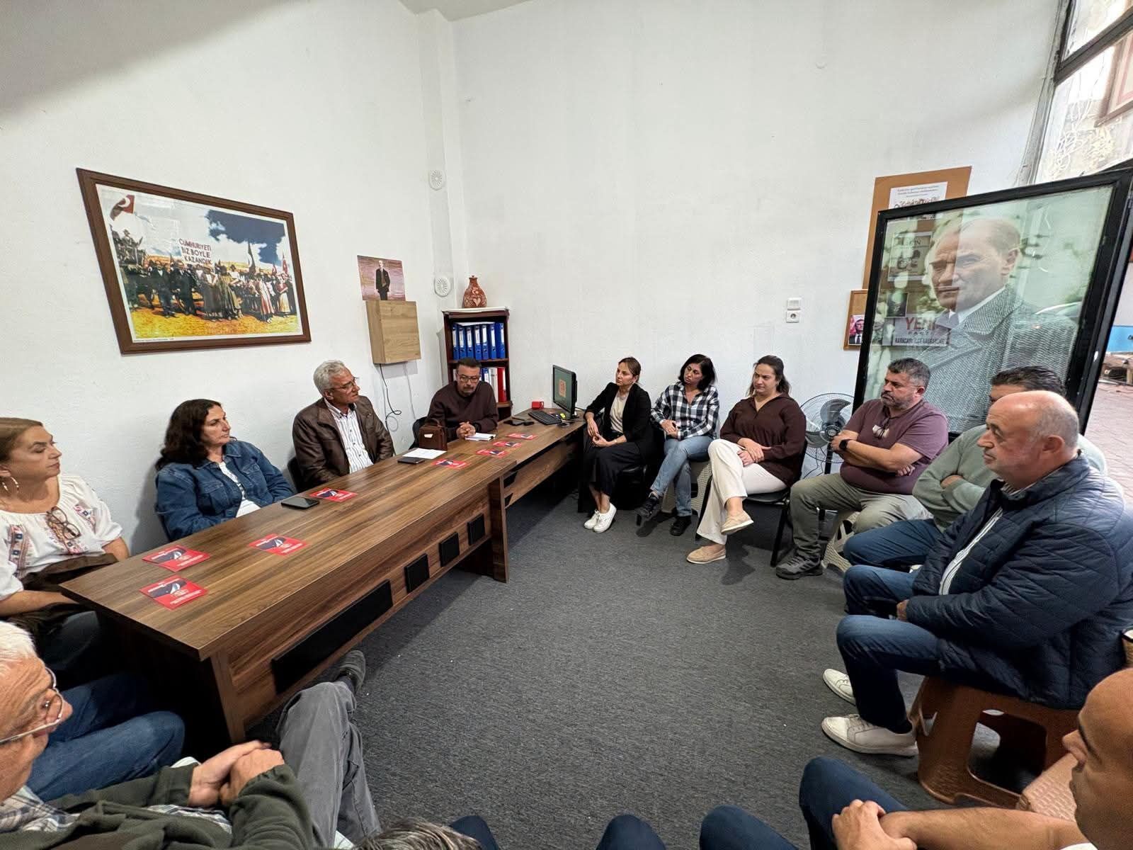 Yeni Parti Karacasu Ilce Baskanliginda Gorev Dagilimi Belli 698338 E44998