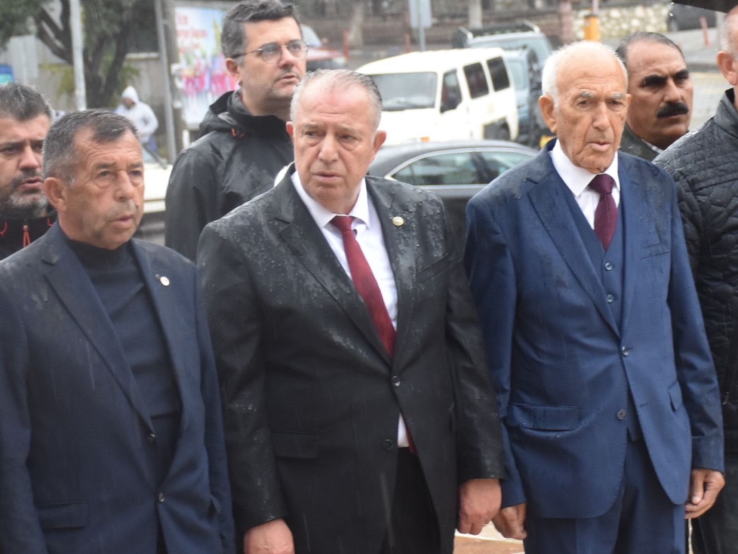 Yeni Parti Karacasudan Yagmur Altinda Cumhuriyet Coskusu 703050 Bd7908