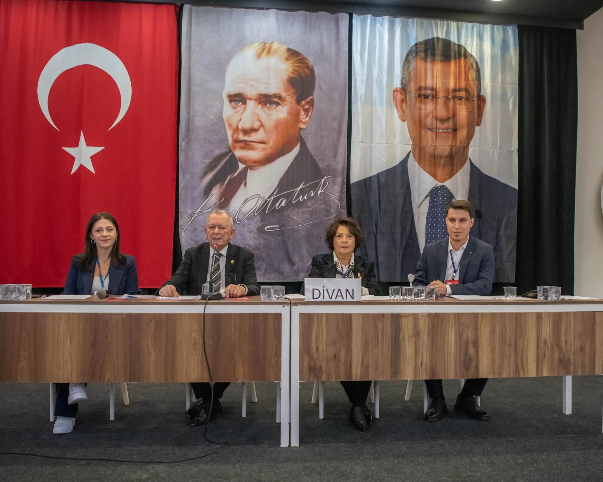 Yeni Parti Kusadasinda Kongre Sureci Tamamlandi 697251 A393B5