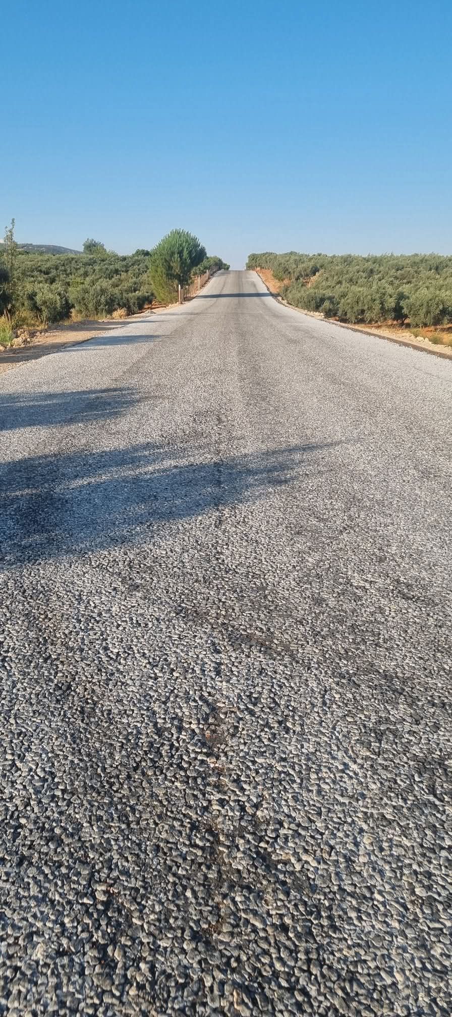 Yenilenen Karacasuyaykin Yolunda Serit Cizgisi Eksikligi Sur 701215 55E478